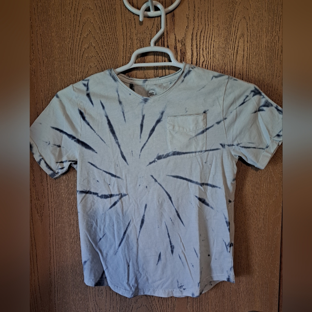 Tie-Dye T-Shirt with Pocket Boys Size Large